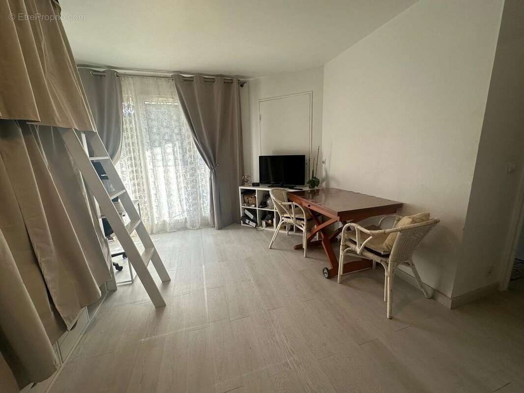 Appartement 47 m² à Le Bourget  - photo 3
