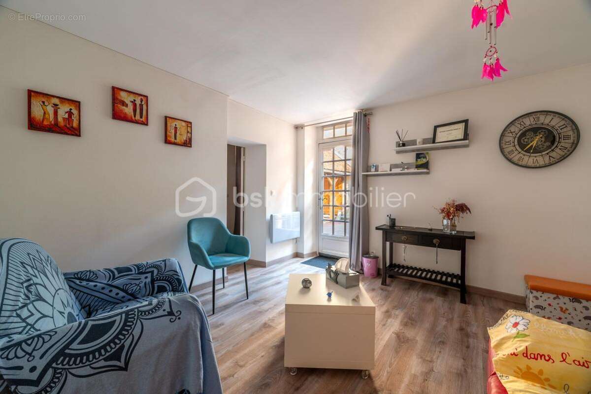 Maison de caractère – 121 m² – 3 chambres – cour intérieure – grenier aménageable – Buzançais - photo 7