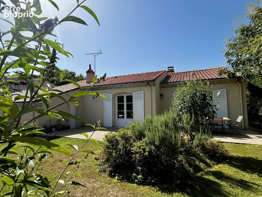 Brains - Maison de 108 m2 sur une parcelle de 931 m2 - photo 14