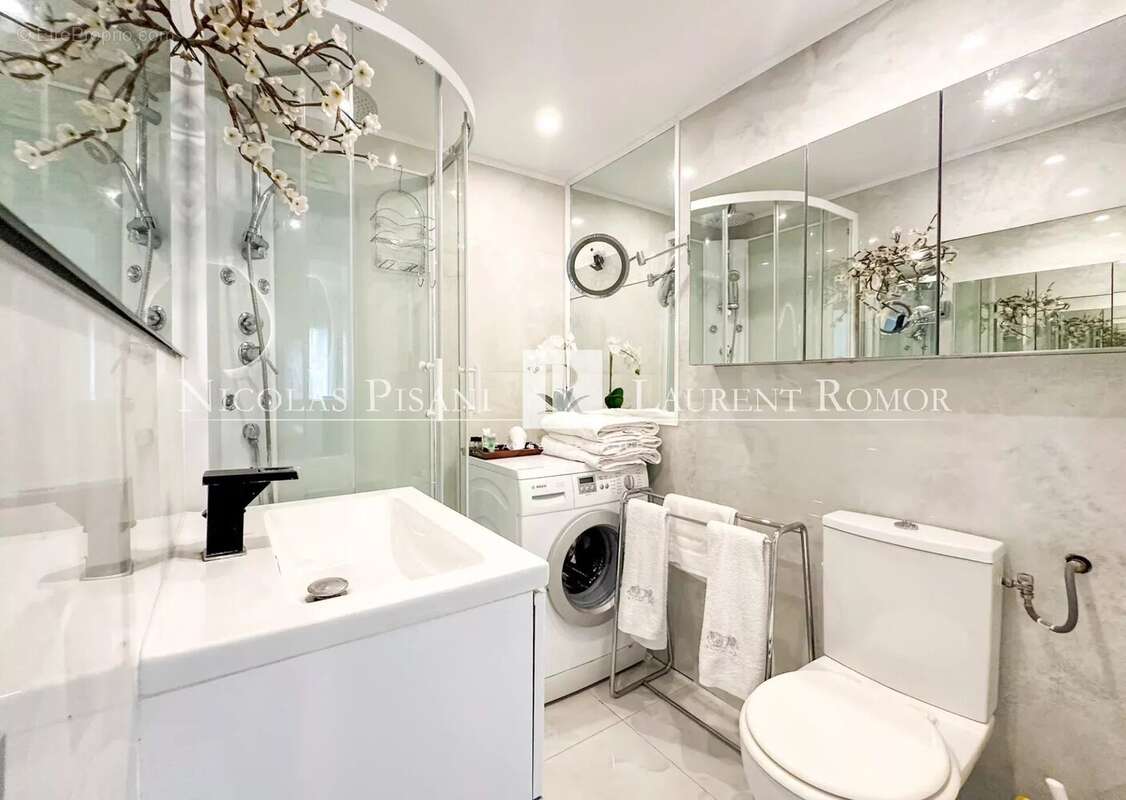 Appartement à BEAULIEU-SUR-MER