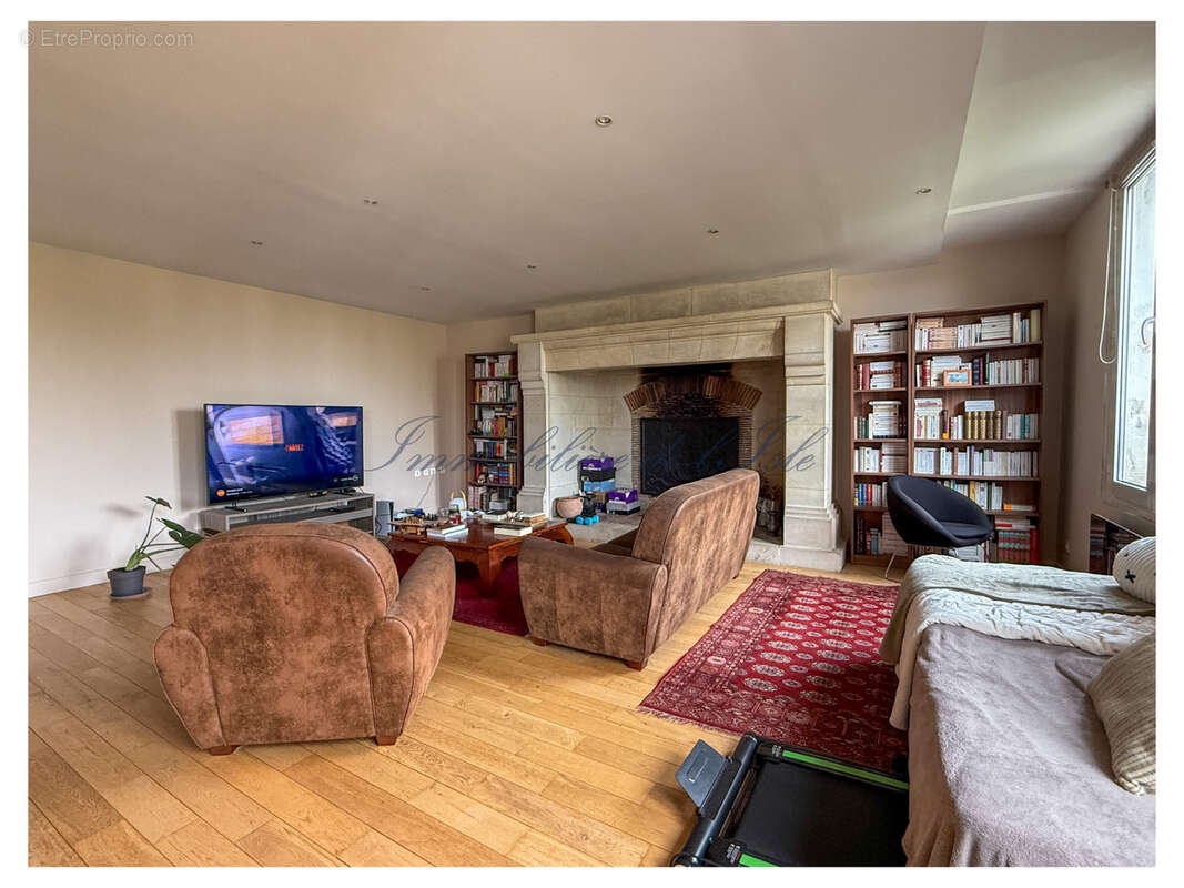 Appartement t3 de caractere hyper-centre - photo 2