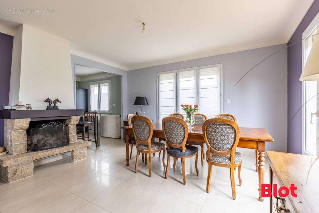 Maison à SAINT-GILLES