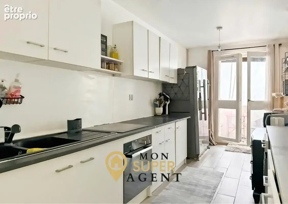 Appartement 4 pièces 82 m² à vendre à Melun (77000) - photo 7