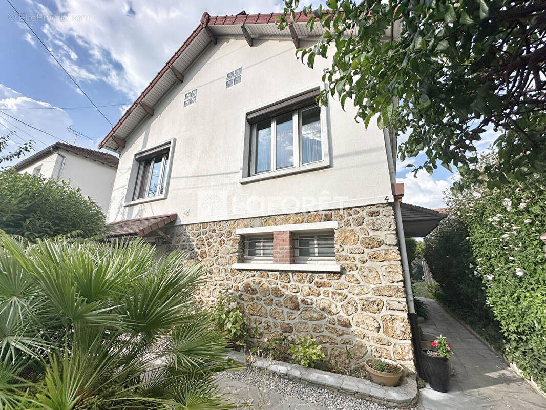 Maison à ATHIS-MONS