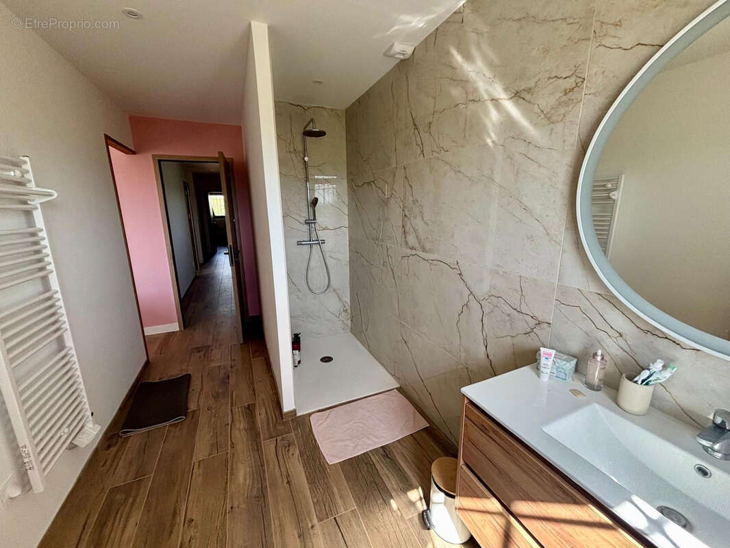 GRIGNAN - Belle Villa neuve sur 2 160 m2, avec VUE. - photo 25