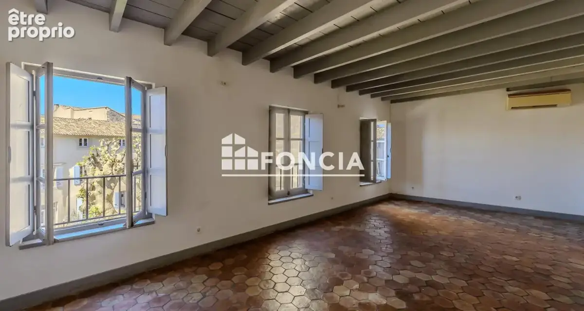 Exclusivité : T4 traversant de 70 m² avec 4 climatisations, dernier étage, Avignon Intra-Muros - photo 2