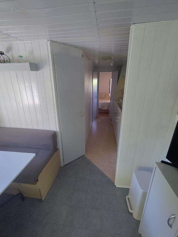 Maison 3 pièces / 24 m² / 72 000 EUR / SARAMON - photo 3