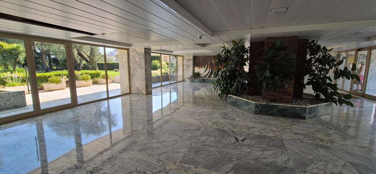 Secteur montfleury / dernier etage - photo 9