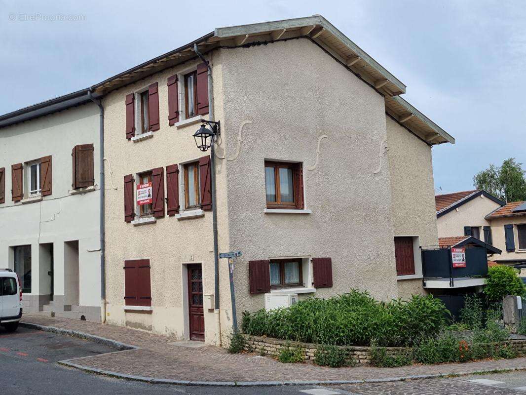 Maison à MESSIMY