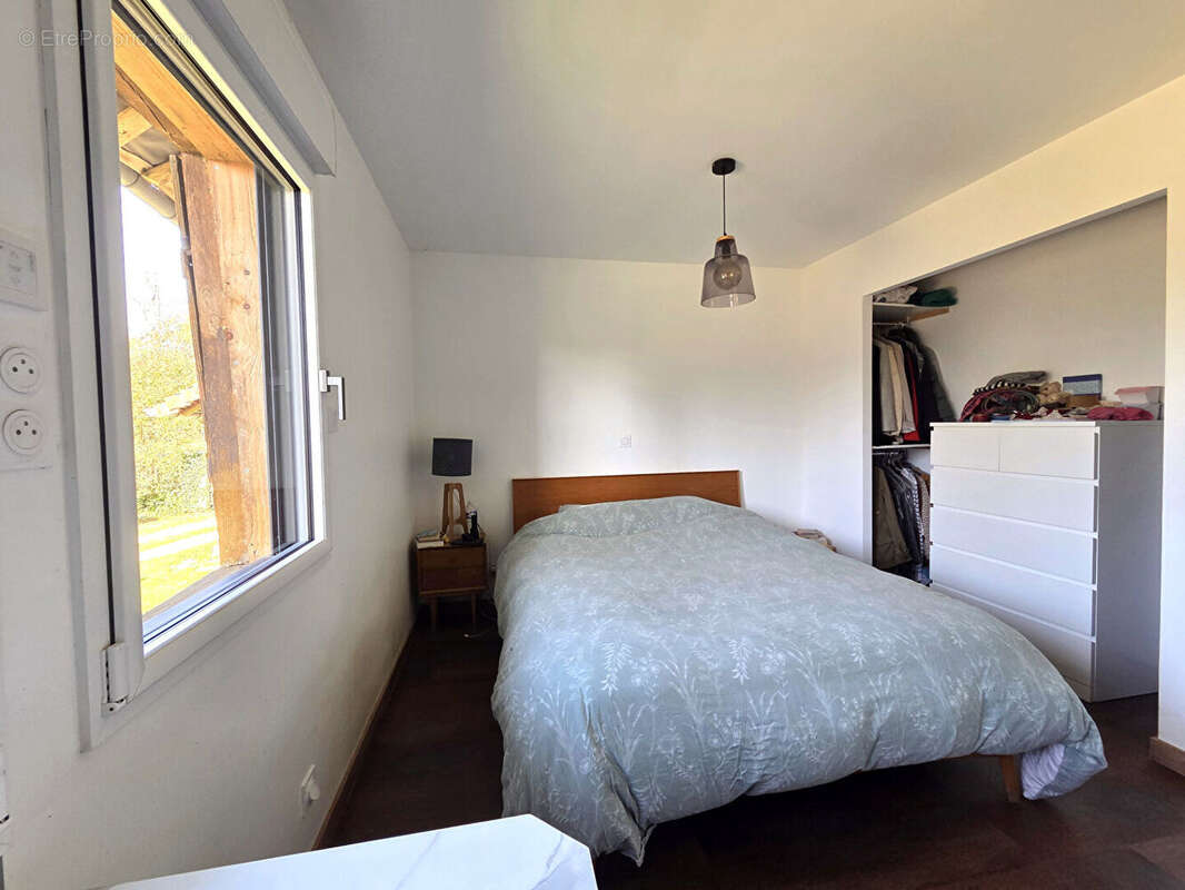 Maison à COMMENAILLES