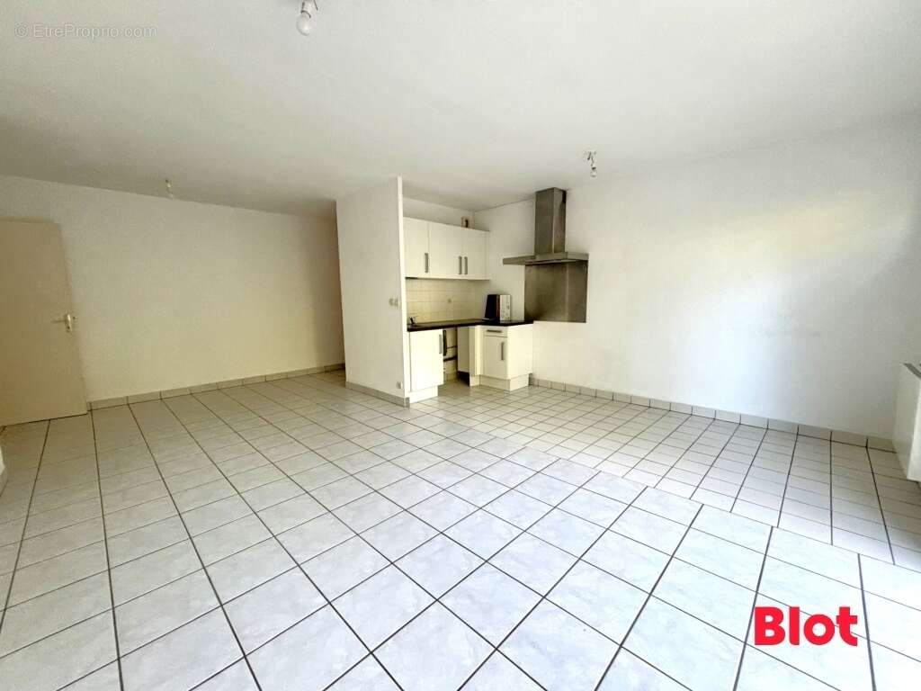 Appartement 58 m² à Chartres-De-Bretagne  - photo 2