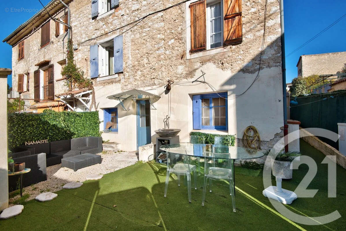 Appartement à LA COLLE-SUR-LOUP