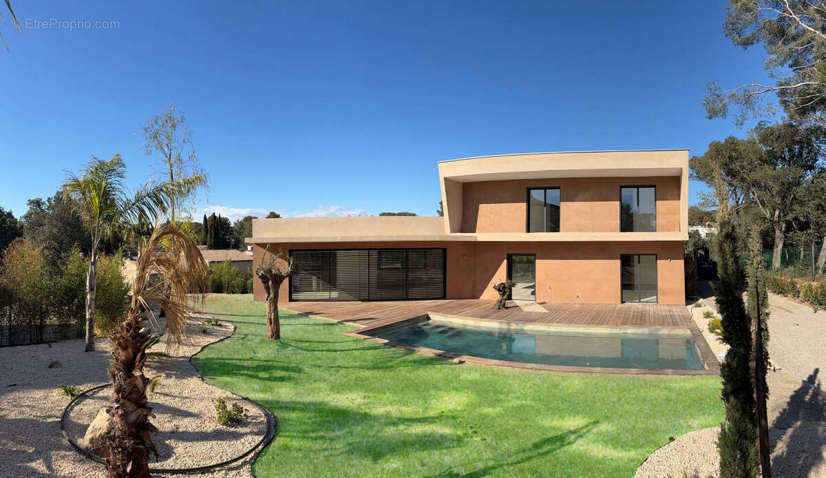 Maison à SAINT-RAPHAEL