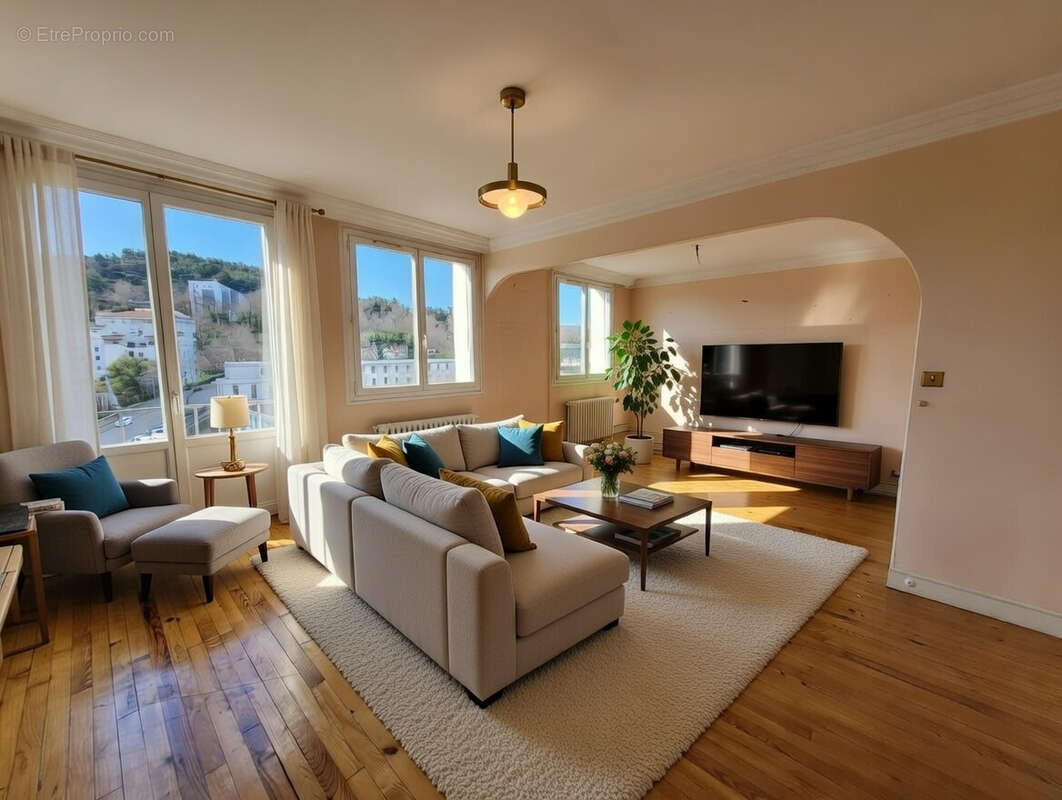 Appartement à SAINT-ETIENNE