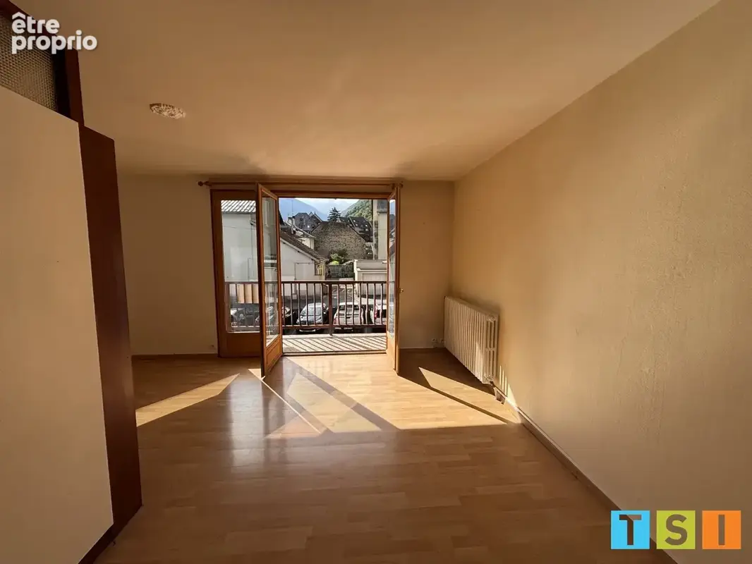 Luchon centre T2 avec balcon vue montagne et cellier - photo 2
