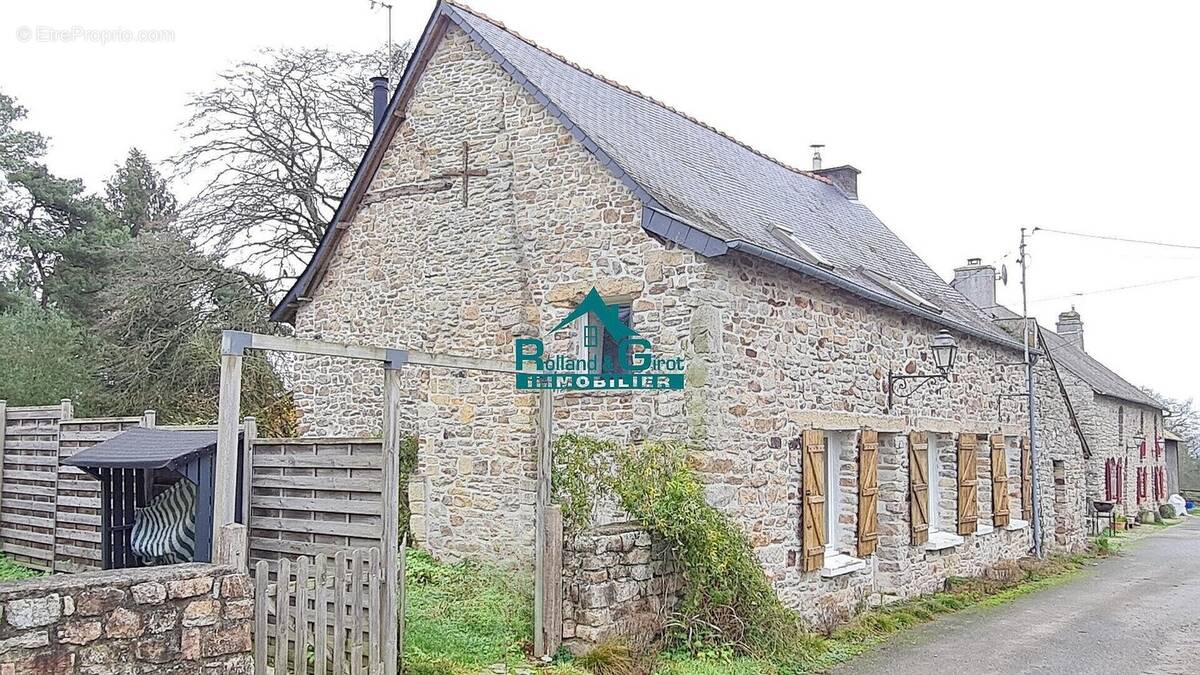 Maison à LA BOUEXIERE