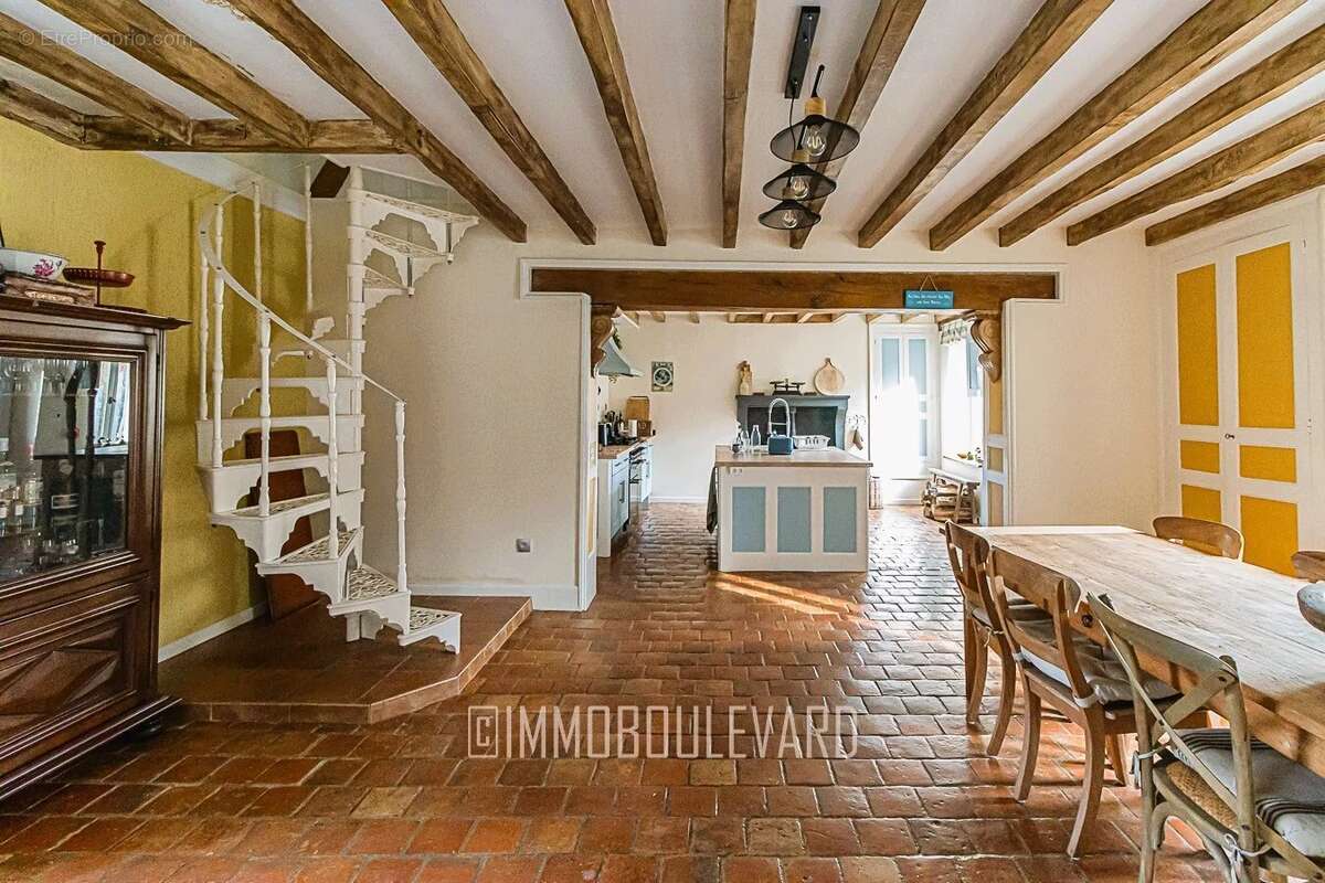 Maison à PREVERANGES