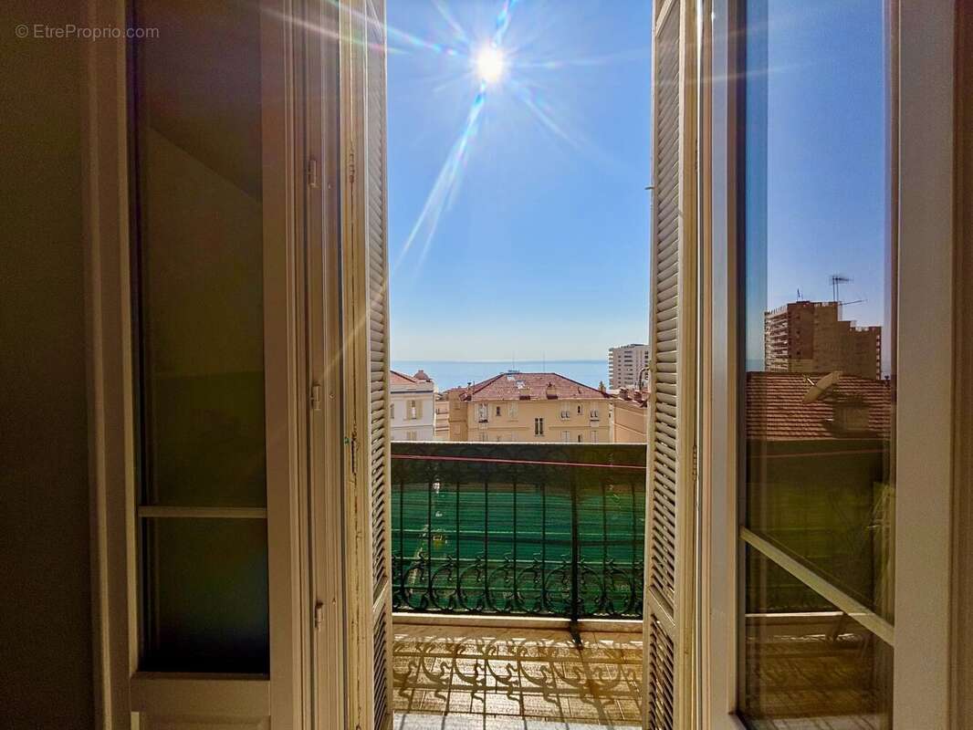 Appartement à BEAUSOLEIL