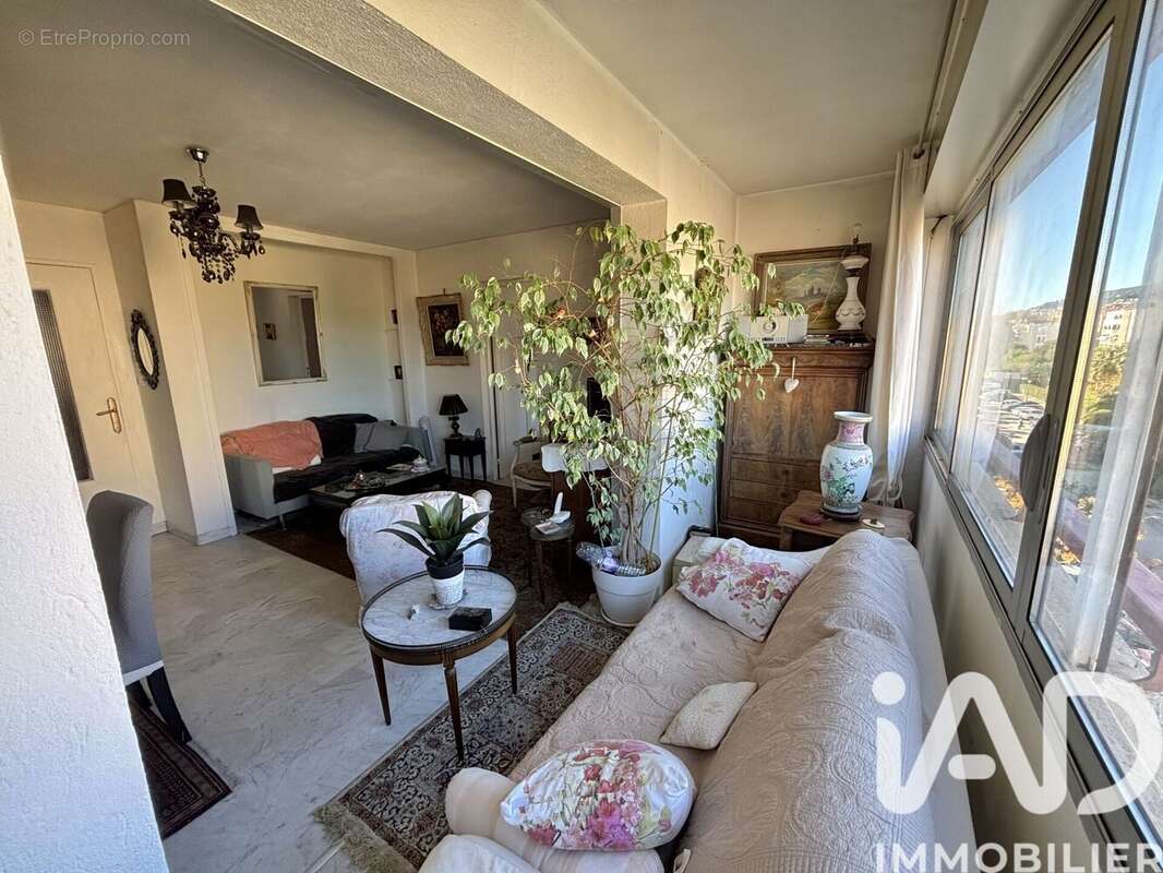 Photo 2 - Appartement à HYERES