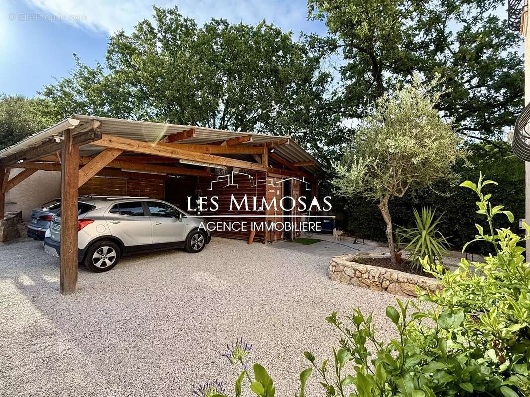 Maison à FREJUS