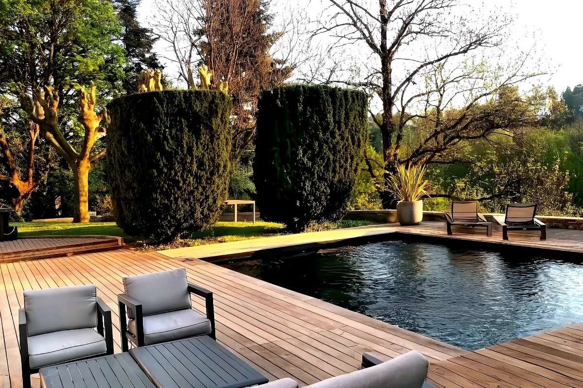 Maison à CHARBONNIERES-LES-BAINS