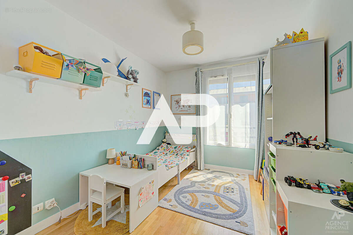 Appartement à RUEIL-MALMAISON