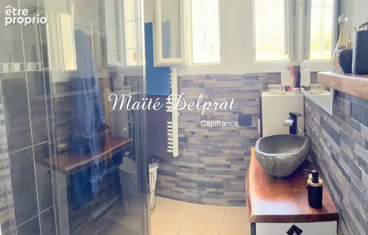 Vedène (84)– maison rénovée 114 m² avec piscine, jardin et dépendance - photo 9