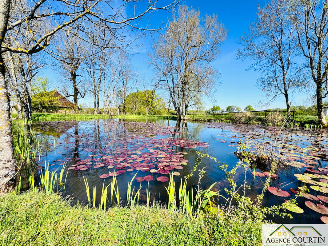 Maison à SAINT-MARTIN-DU-MONT