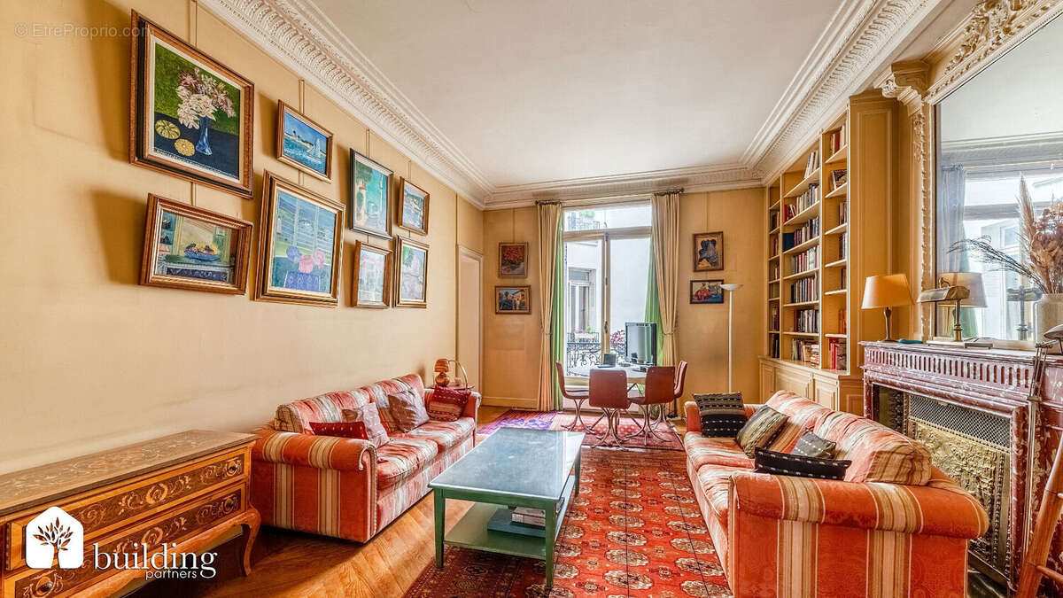 Paris 16ème - Place des Etats-Unis - Appartement 4 pièces de 115.02 m² - photo 3