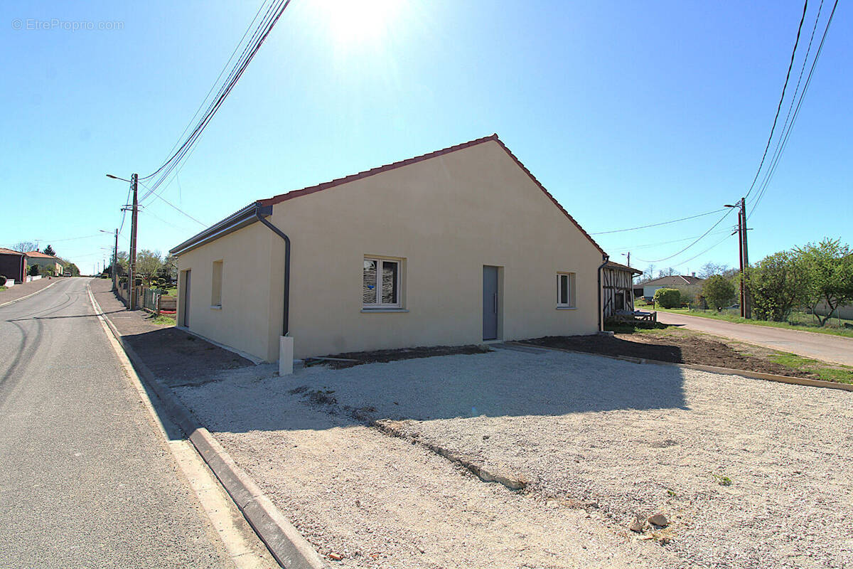 Maison à MONTIER-EN-DER