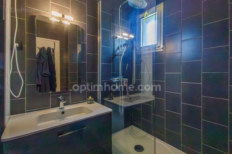 Honfleur - Appartement de type T2 - 63,52 m2 - 1 chambre - Terrasse - Parking - 2eme étage sans ascenseur - photo 6