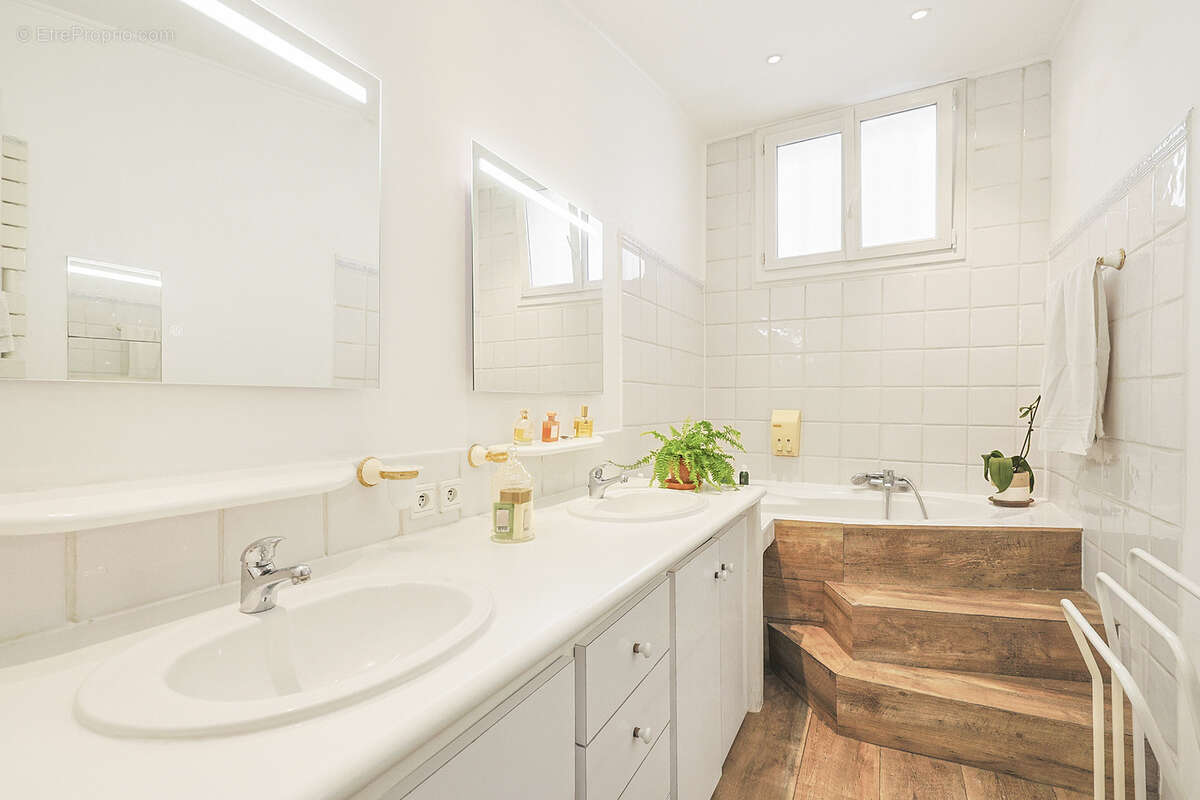 Appartement à HYERES