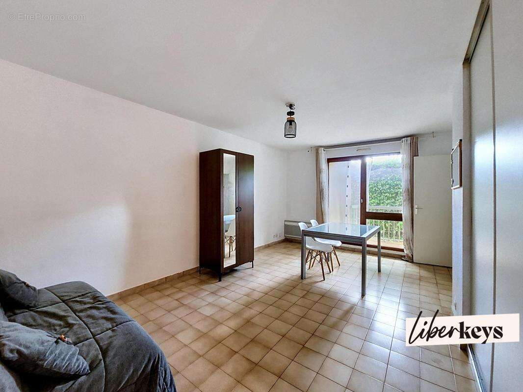 Studio 30 m² + place de stationnement privée - Aix-en-Provence - photo 3