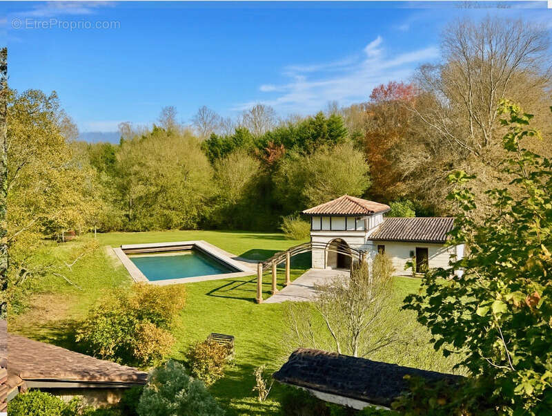 Maison à SAINT-MARTIN-DE-SEIGNANX