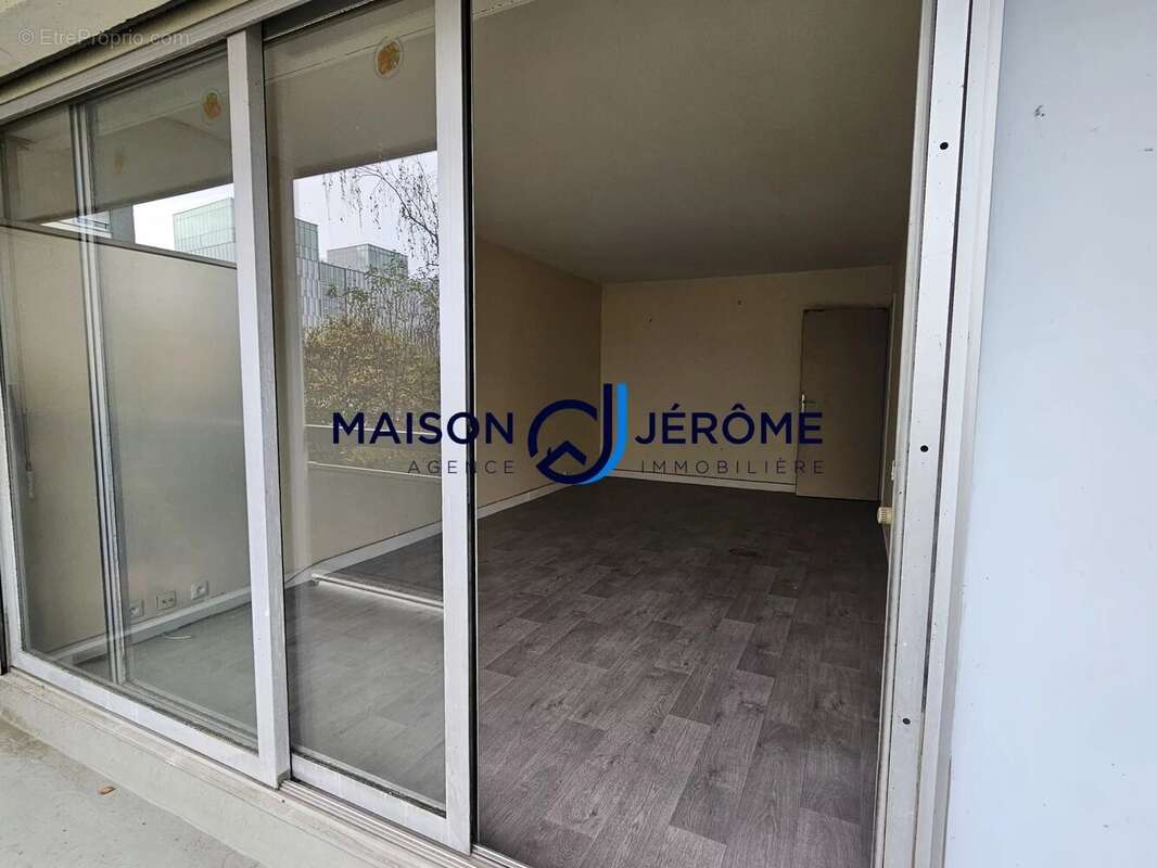 Appartement à CLICHY