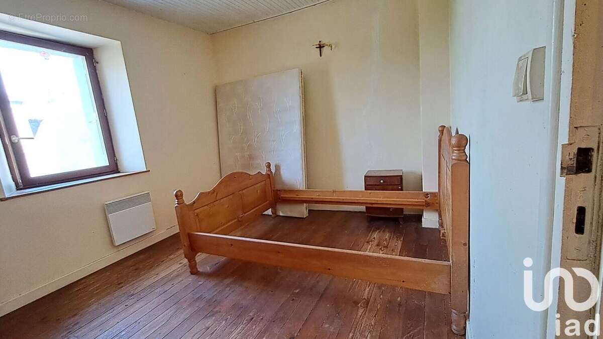 Photo 7 - Maison à LA ROCHE-DERRIEN