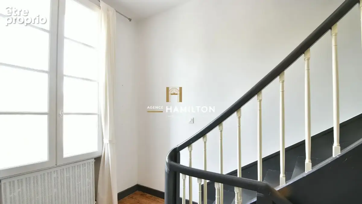 Maison bourgeoise avec jardin intimiste, garage, piscine - photo 12
