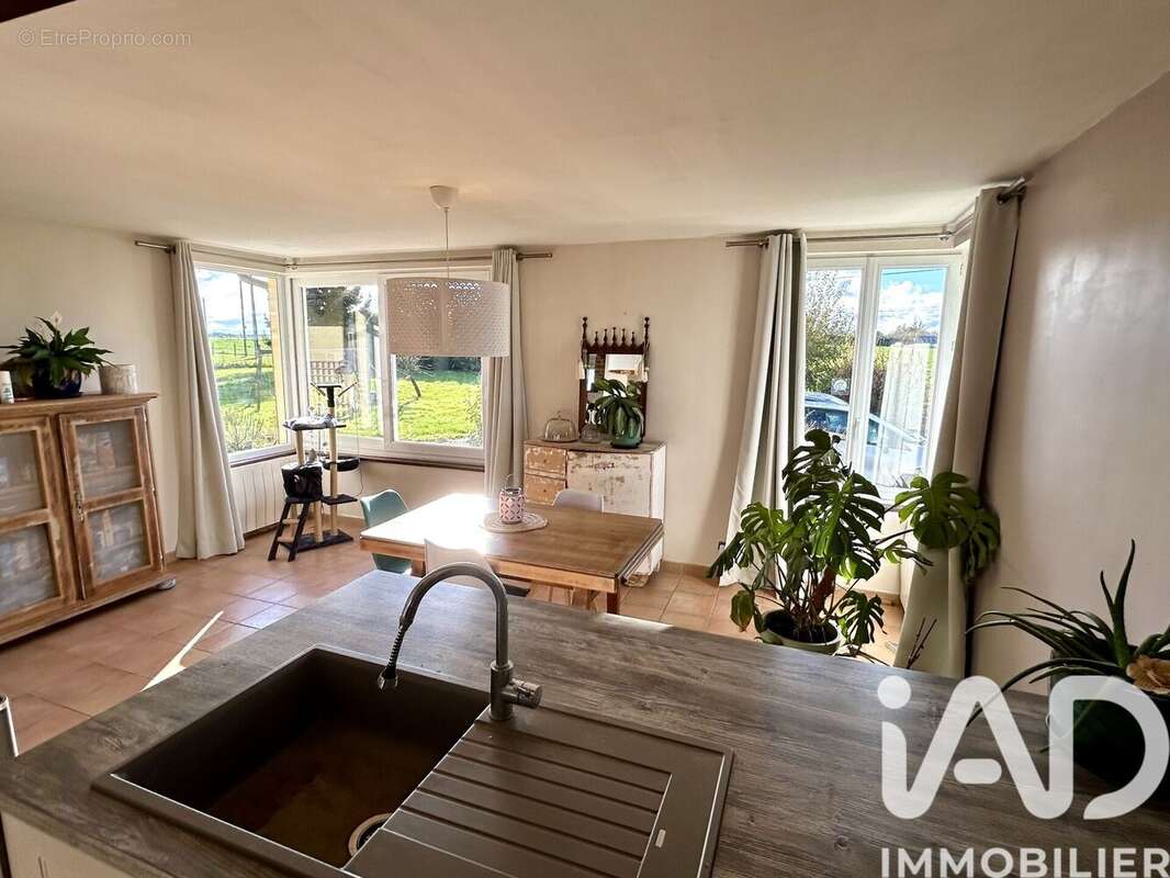 Maison 115 m² à Corneville-Sur-Risle  - photo 7