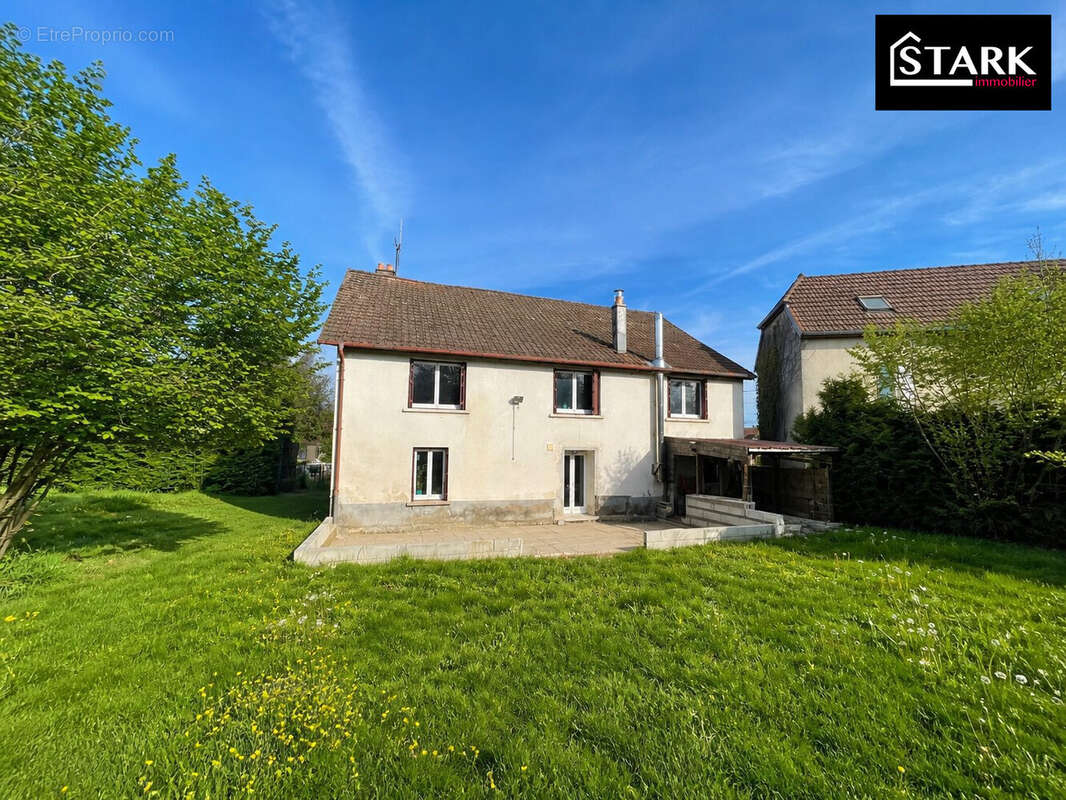 Maison à AMBLANS-ET-VELOTTE