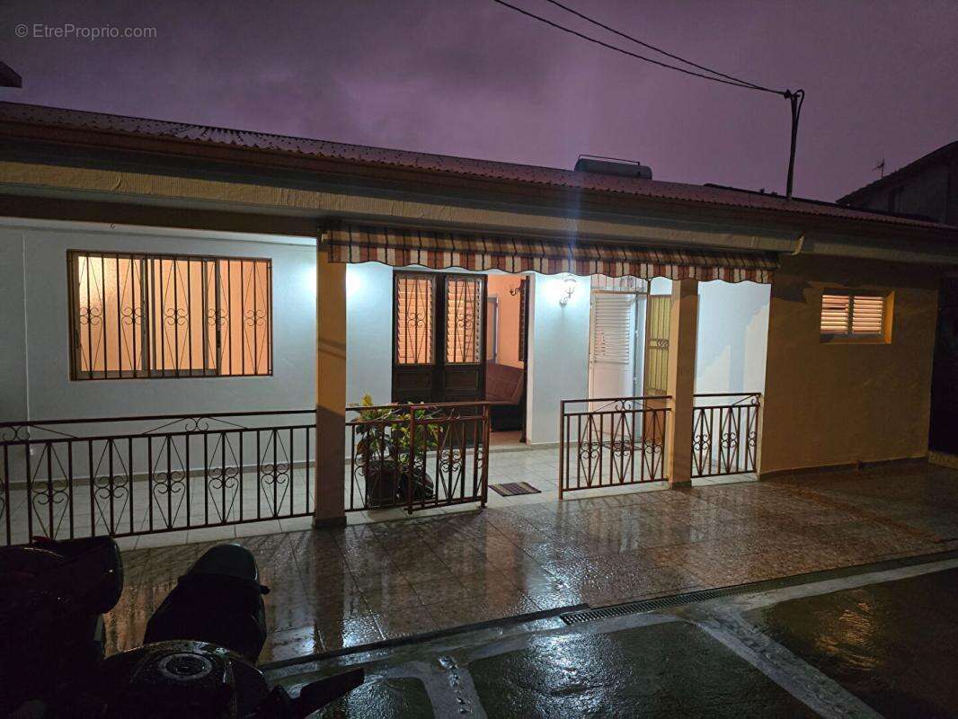 Maison à FORT-DE-FRANCE