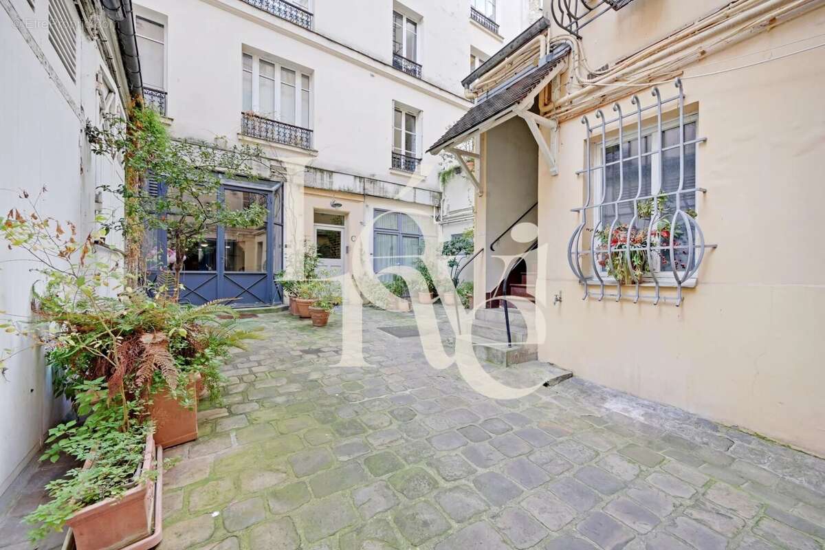 Appartement à PARIS-5E