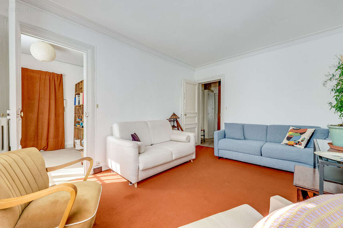 Appartement à PARIS-14E