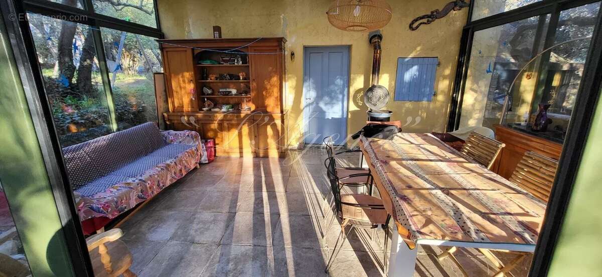 Maison à BERRE-LES-ALPES