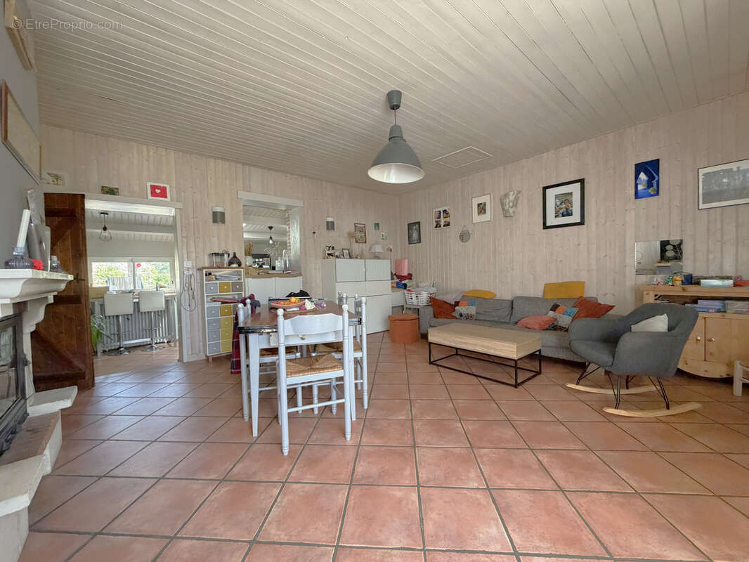 Maison à VENANSAULT