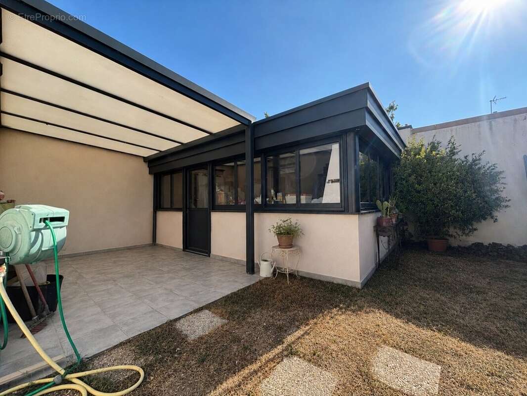 Pavillon plan-pied + studio indépendant + dépendances - photo 14