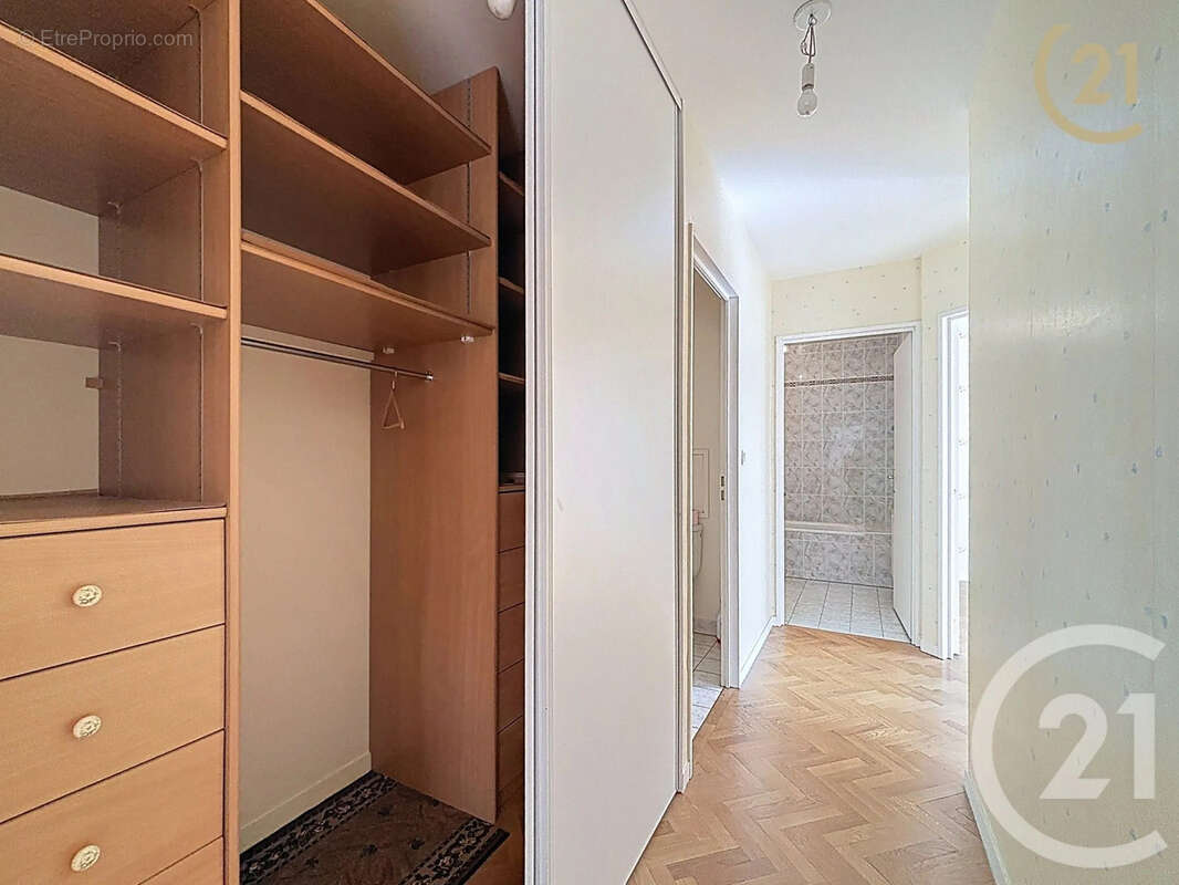 Appartement 62 m² à Sens  - photo 4