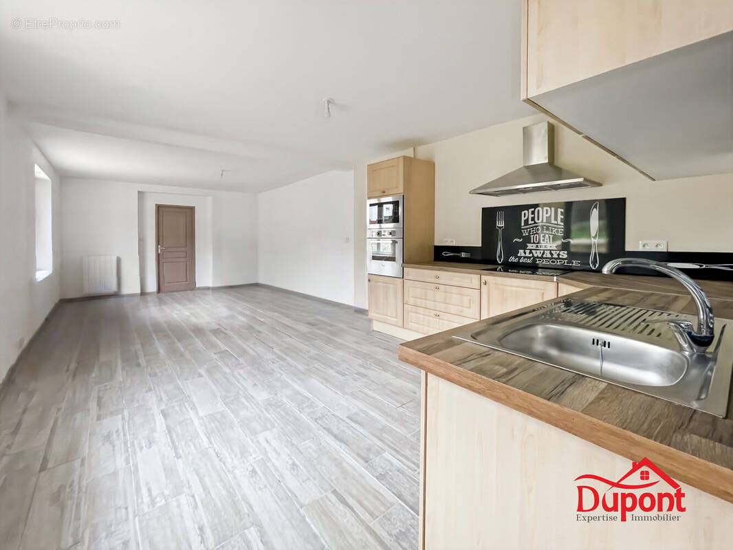 Maison à SAINT-QUENTIN