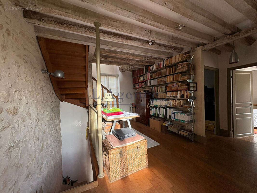 Maison Lamorlaye 6 pièce(s) 186 m2 - photo 9