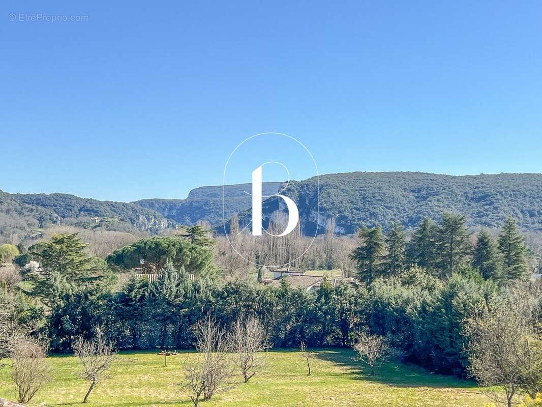 Maison à VALLON-PONT-D'ARC