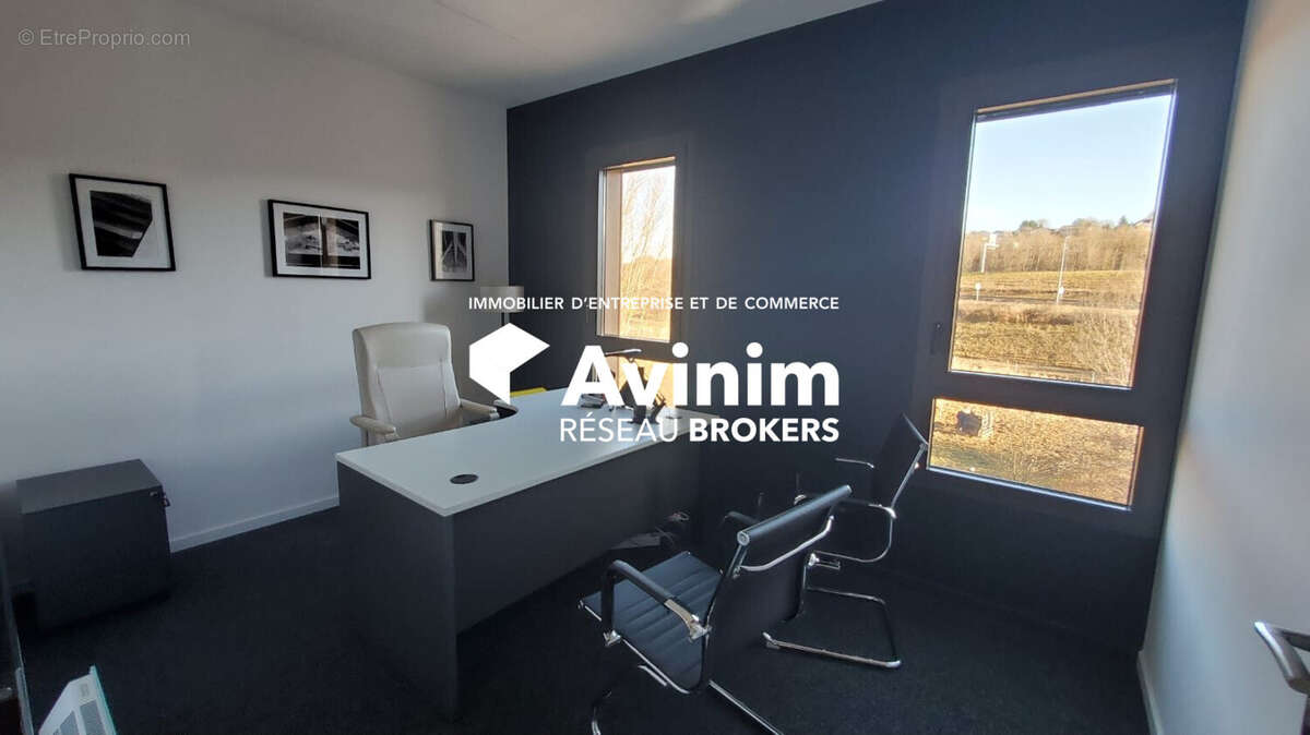 Commerce à ALLONZIER-LA-CAILLE